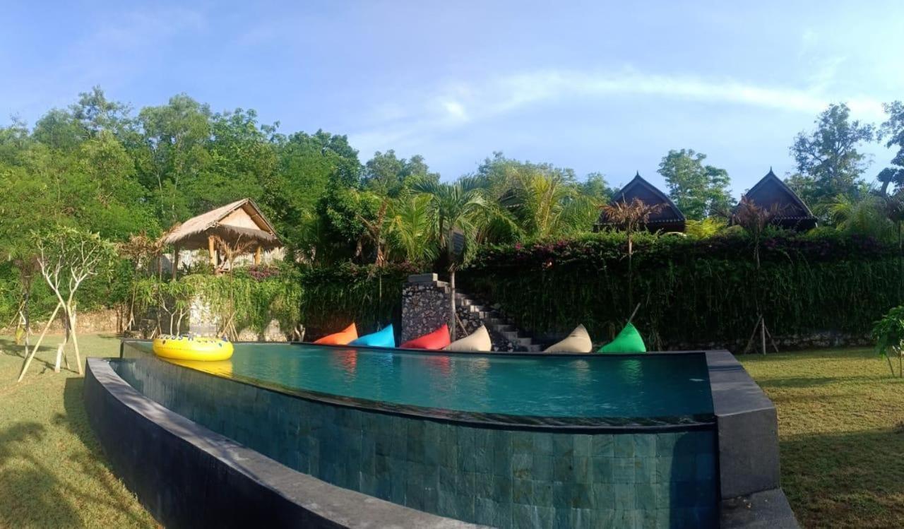 Lumbung Wisesa Uluwatu Hotel Exterior foto